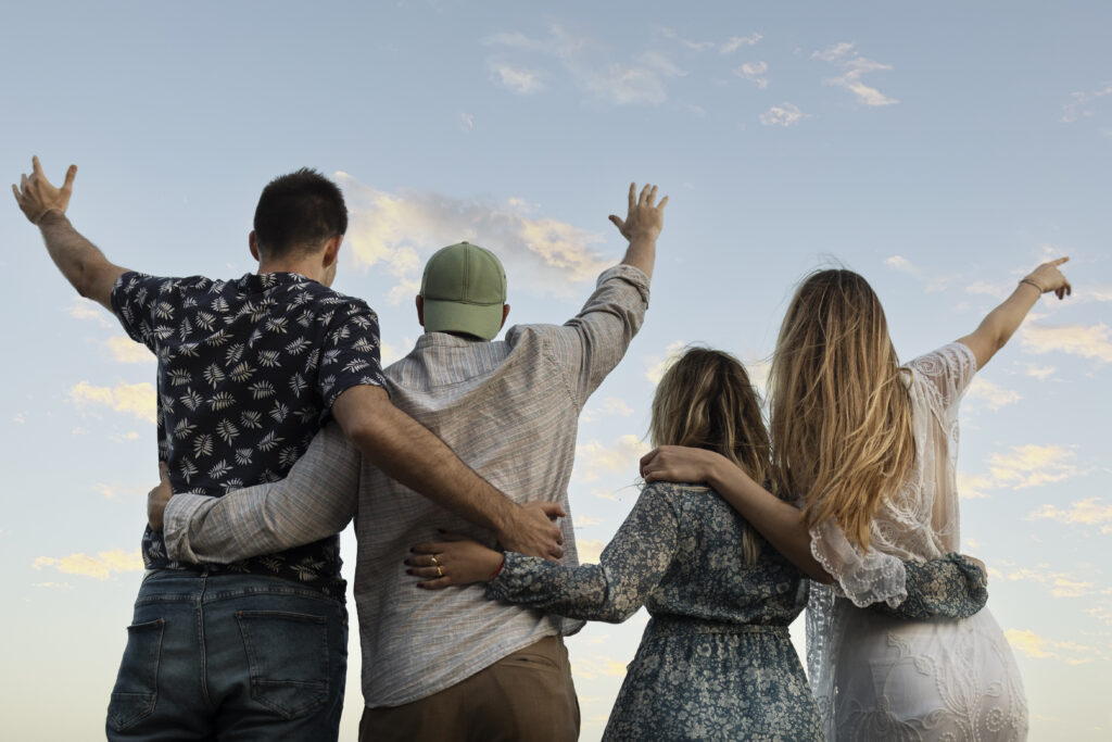 Relacionamentos e saúde mental: como vínculos saudáveis protegem o bem-estar emocional