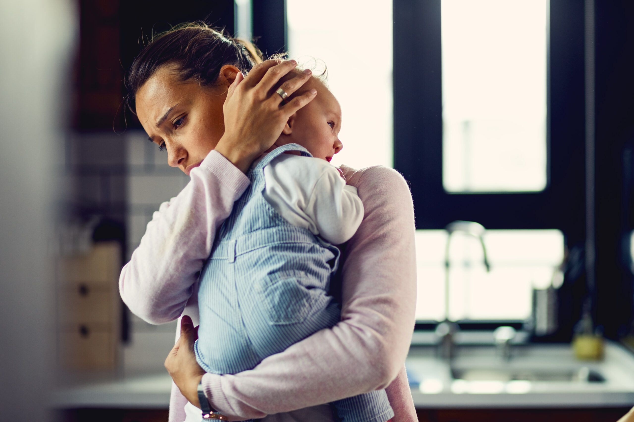 Depressão pós-parto: sintomas, duração e tratamento psiquiátrico